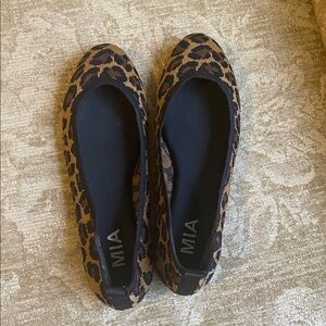 MIA Women's Brown Leopard Flats